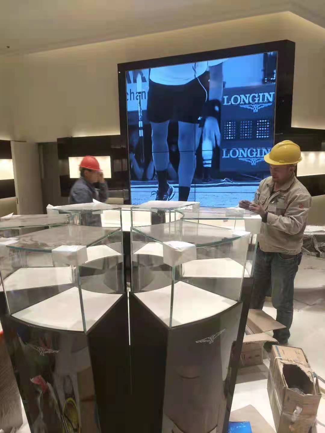 石家莊浪琴店49寸3.5mm液晶拼接屏項目(圖2)